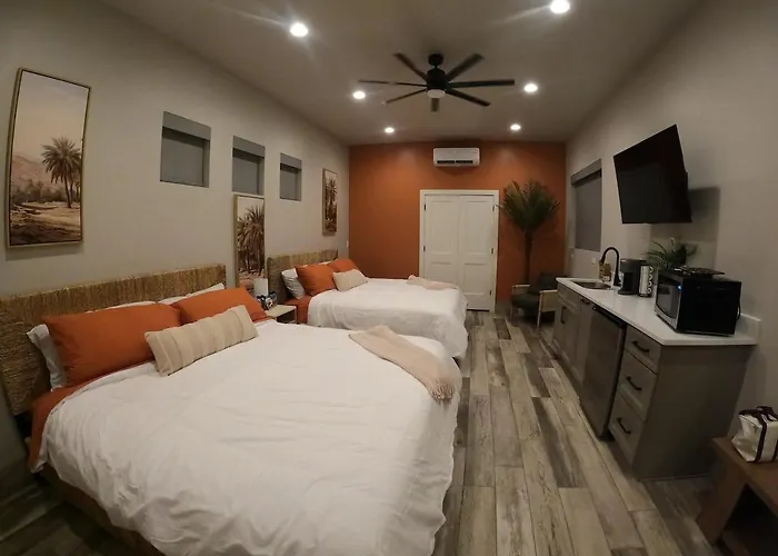 Palms In The Desert Casita *